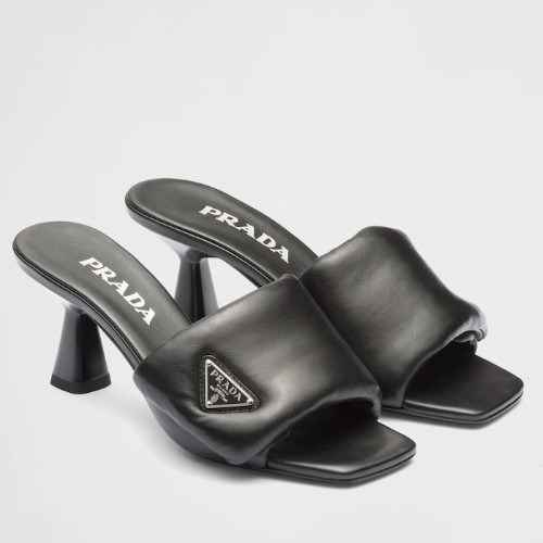 프라다 소프트 패딩 나파 샌들 - 블랙