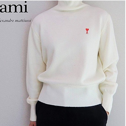 아* AMI 폴라 니트