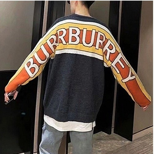 버*리 BURBERRY 백 레터링 루즈핏 니트