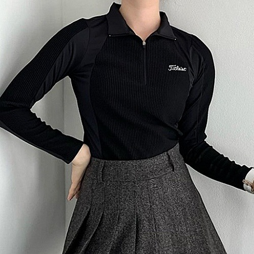 타이틀리*트 하이넥 반집업 니트