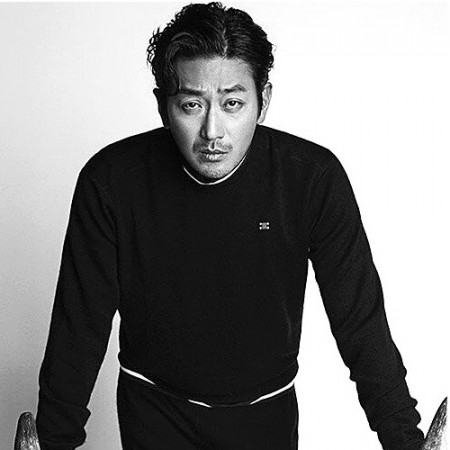 셀*느 CELINE 스몰 트리오페 울 니트