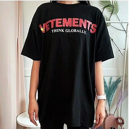 베*멍 글로벌 프린팅 로고티셔츠