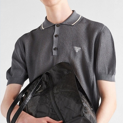 PRADA 메쉬 카라 티셔츠