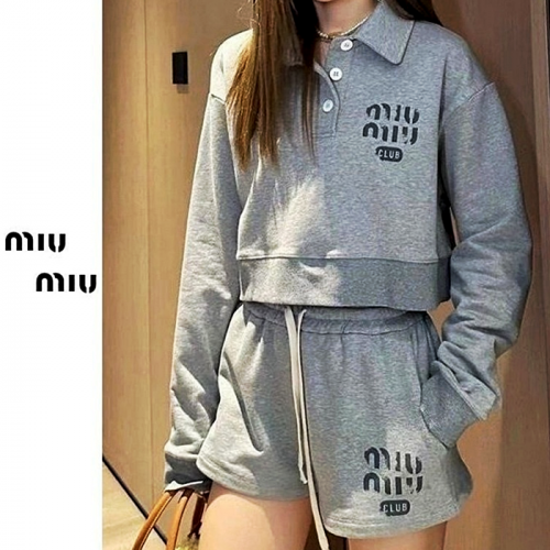 미우 MIUMIU 카라 맨투맨 반바지 SET