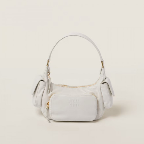 MIU MIU 나파 가죽 포켓 백 - 화이트
