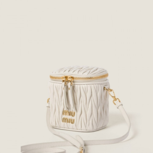 MIU MIU 미우미우 마테라쎄 나파 가죽 미니 파우치