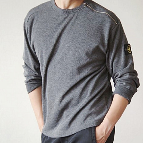 STONE ISLAND 사선지퍼 라운드 티셔츠