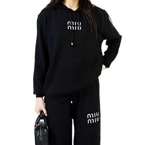 MIUMIU 세미와이드 니트 후드 트레이닝 SET