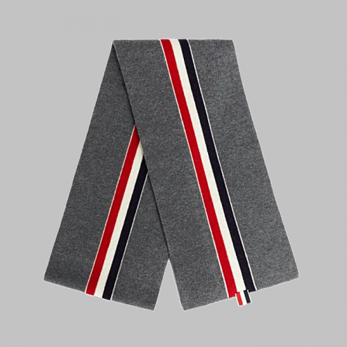 THOM BROWNE 스트라이프 메리노 울 리브드 머플러