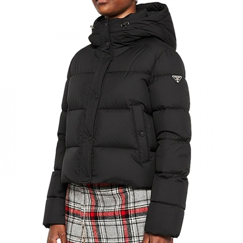 PRADA 플레이트 후드 패딩