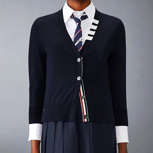 THOM BROWNE 사선 저지 스티치 V넥 가디건