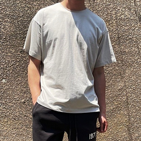 피어오*갓 FEAR OF GOD 넥 커팅 실켓 바이오 티셔츠