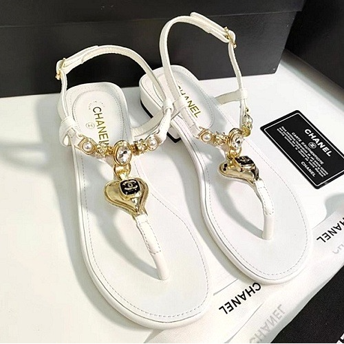 CHANEL하트 진주 쪼리 샌들 - 화이트