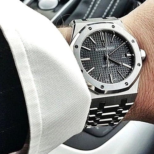 오데마 피게 AUDEMAS PIGUET 로얄오크 오프쇼어 블랙다이얼