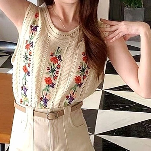 GUCCI 플라워 민소매 니트