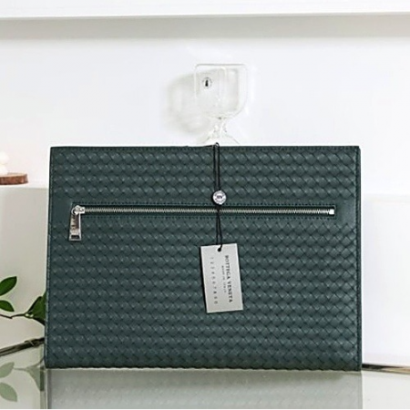 BOTTEGA VENETA 인트레치아토 도큐 클러치 - 그린