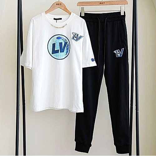 LOUIS VUITTON 넥라인 체인 여성 조거 SET