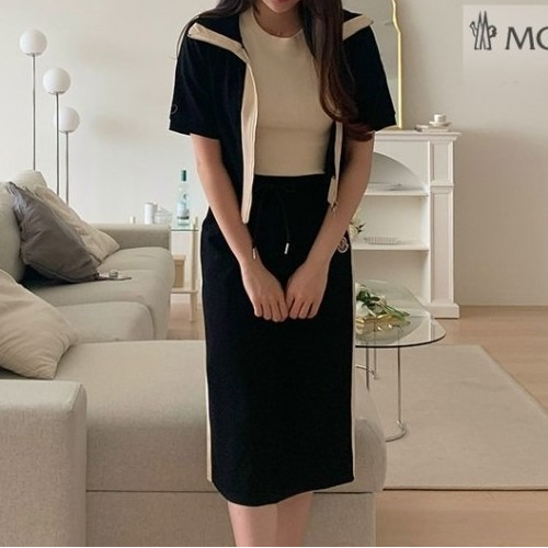 MONCL8R 집업 롱스커트세트