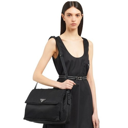 PRADA 리나일론 라지 패딩 숄더백