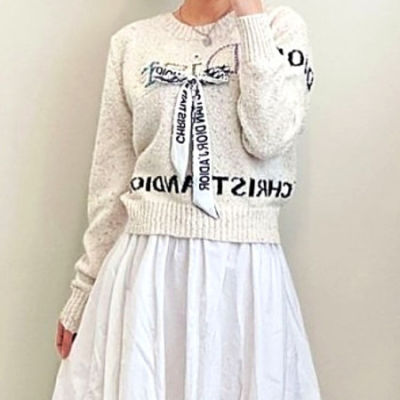 DI*R 리본타이 보카시 라운드 니트 티셔츠