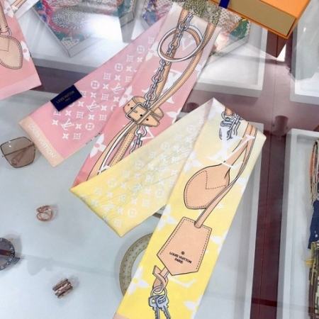 루이*통 컨피던셜 트윌리 스카프