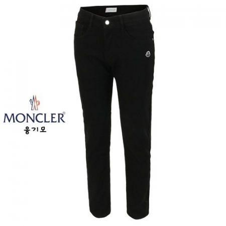 MONCL*R 플래그먼트 자수 융기모 블랙 슬림진