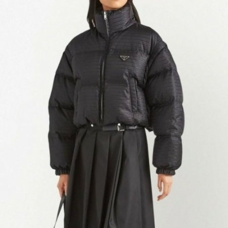 PRA*A 탈부착식 소매 크롭 패딩 재킷