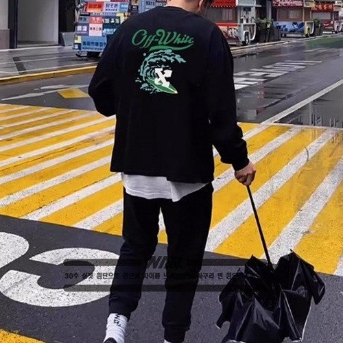 OFF-WHI*E 서핑 라인 밍크양기모 티셔츠