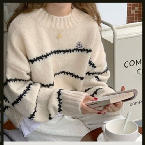 MONCL*R 쟈크줄 라운드 니트 (C57)