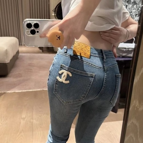 CHAN*L 백 포켓로고 데님팬츠