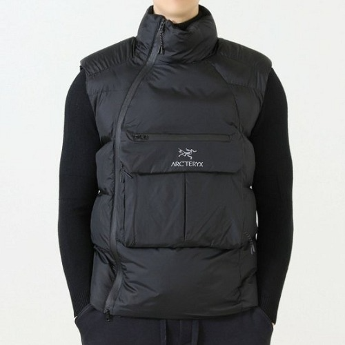 아크테*스 사이드지퍼 패딩 베스트