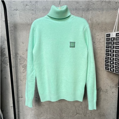 MIU M*U M패치 폴라니트