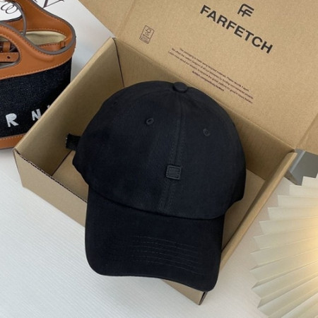 Acne Studi*s  시그니처 자수 레티링 모자