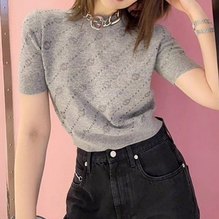 GUC*I   핫피스 로고 반팔니트