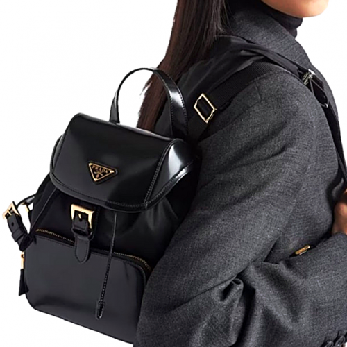 PRADA 리나일론 브러쉬드 레더 백팩 미니