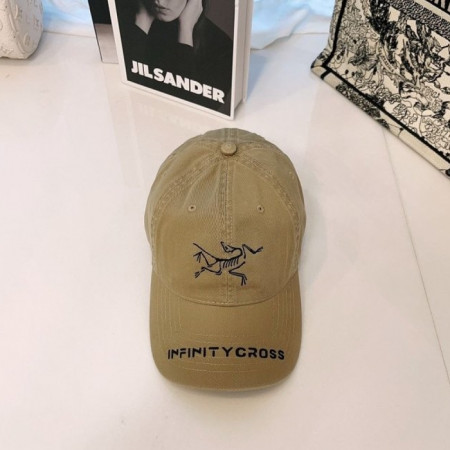 아크테*스   Infinity cross 시그니처 로고 모자
