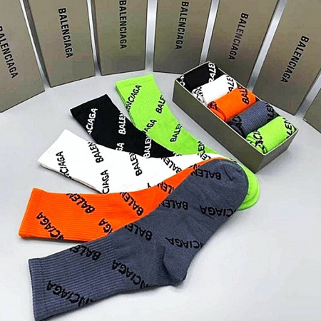 BALENCIAGA 로고 5종 양말 SET