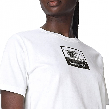 BURBERR 스퀘어 기마상 자수 티셔츠 - woman