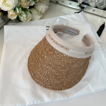 헬렌 카민*키   비앙카 누가