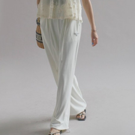 PRA*A   화이트 릴렉스 팬츠