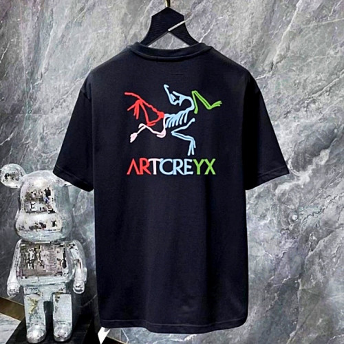 아크테*스 비비드 로고 티셔츠