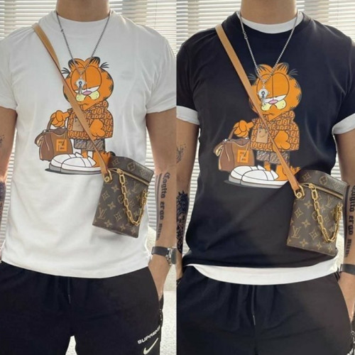 FEN*I   가방드는 캣츠 반팔티