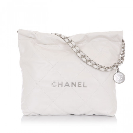 CHAN*L   22 미디움 샤이니 카프스킨백 스티치