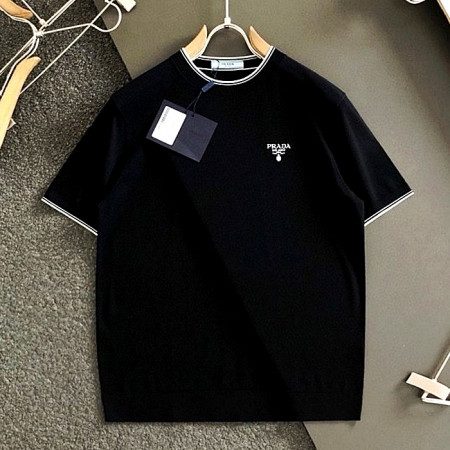 PRADA 레터링 자수로고 라운드 니트