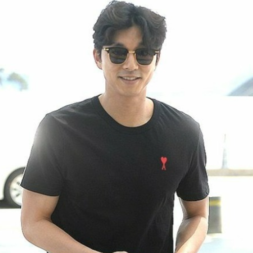 AMI 스몰패치 티셔츠