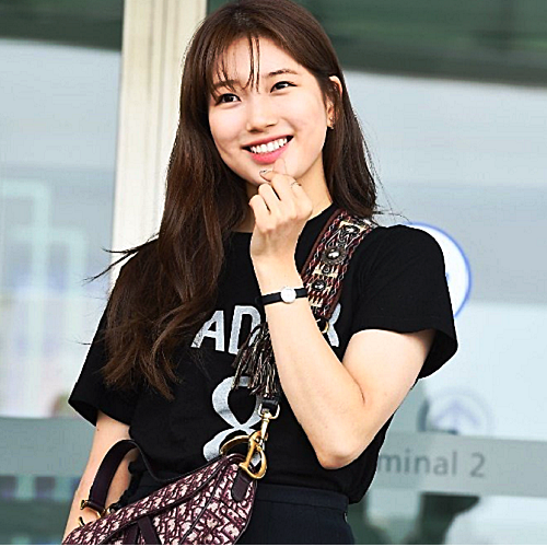 크리스찬 디올  J