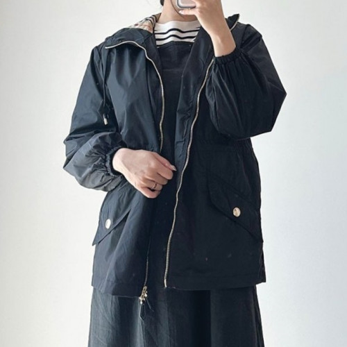 버*리   여성 나일론 재킷