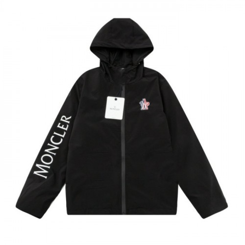 몽클*어   엠브로이드패치 바람막이