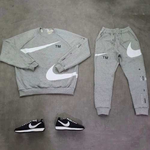 NIKE   TM 맨투맨 & 조거 팬츠 세트