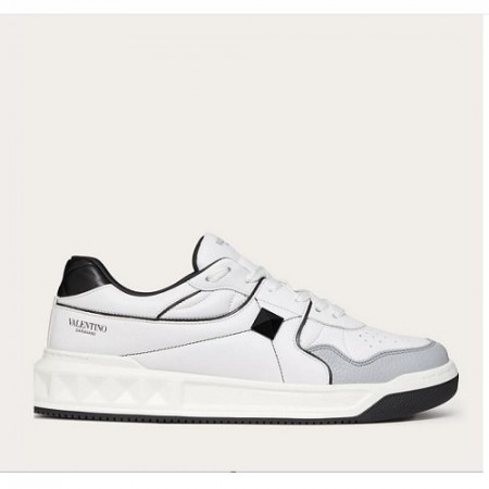 발렌** 가라바니 로우탑 스니커즈 블랙